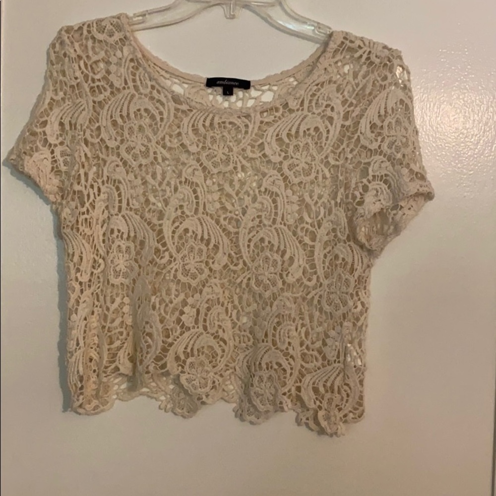 Ivory Crochet Lace Crop Top – Boho Festival Summer Layering Tee (Size L)